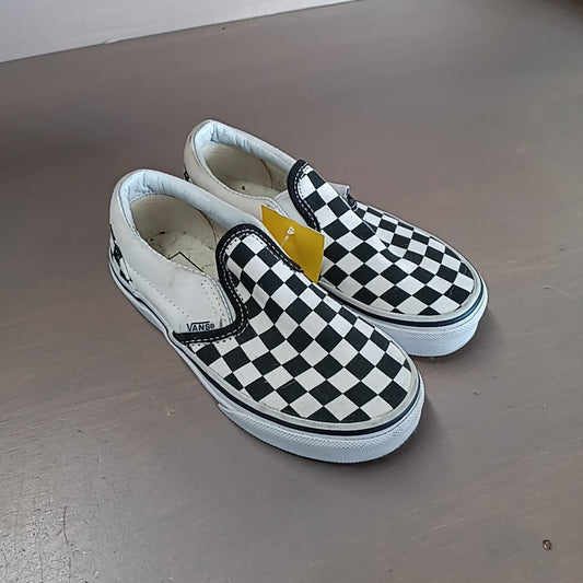 Vans 12C Tennis Shoes