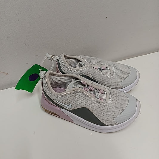 Nike 8C Tennis Shoes