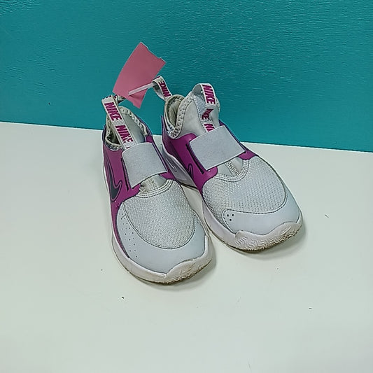 Nike 13C Tennis Shoes