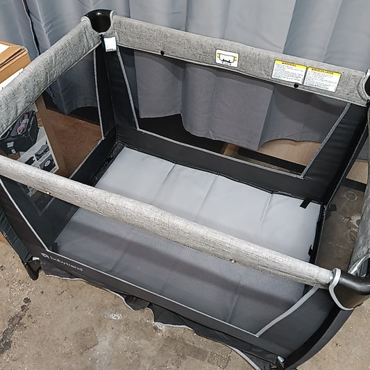 Baby Trend Play Pen