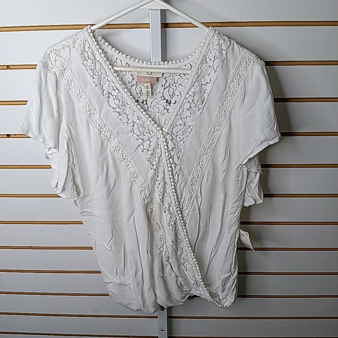 Jessica Simpson Size M MAT Nursing Top