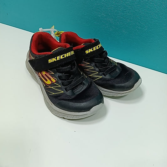 Sketchers 11C Tennis Shoes