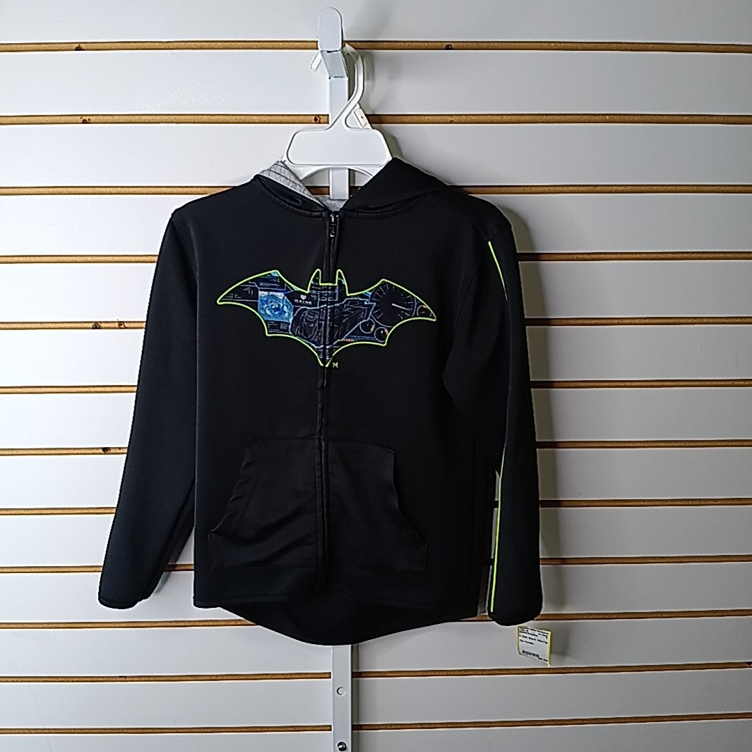 8 Sweater/Sweatshirt
