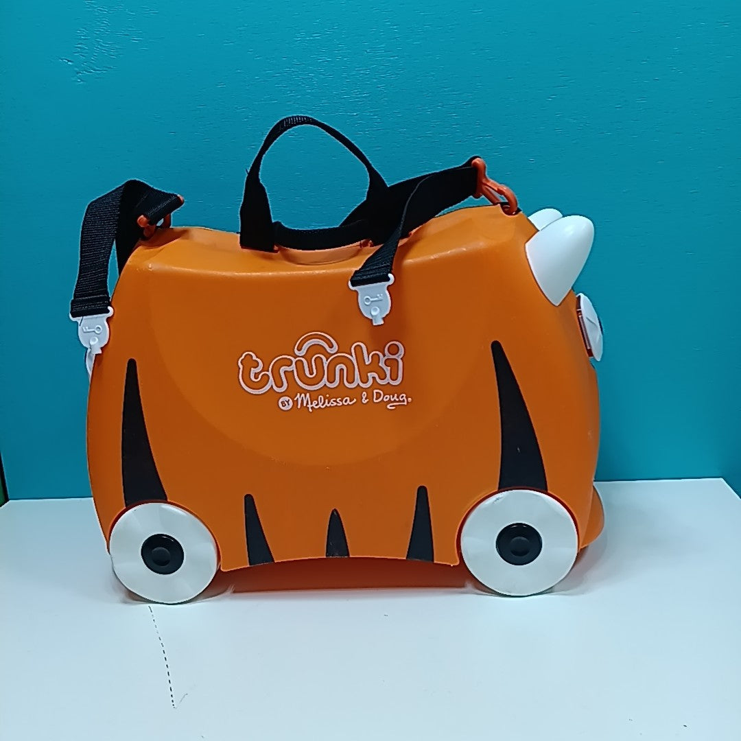 Melissa and Doug Bag