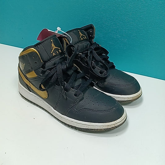 Nike 4.5Y Tennis Shoes