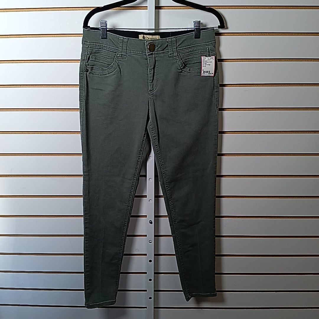 Democracy Size 6 Pants