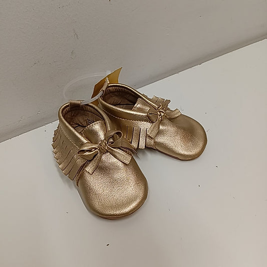 Old Navy 6-12 Months Crib Shoes