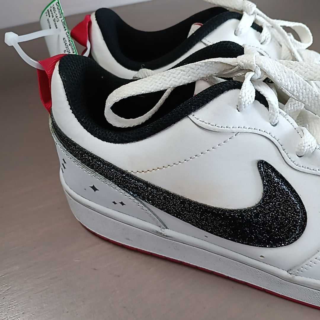 Nike 7Y Tennis Shoes
