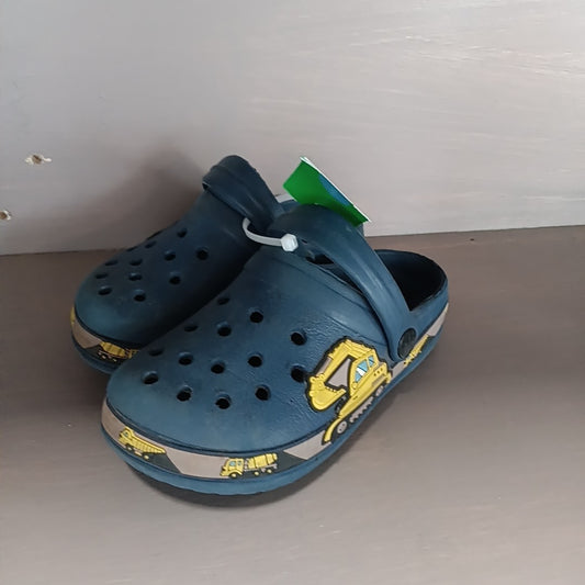 11C Sandals
