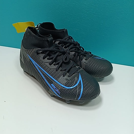 Nike 4Y Cleats
