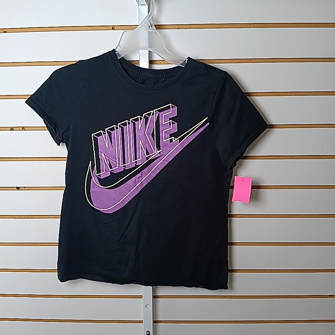 Nike YXL Shirt
