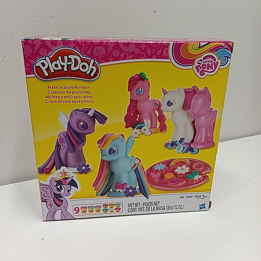 PlayDoh Arts & Crafts