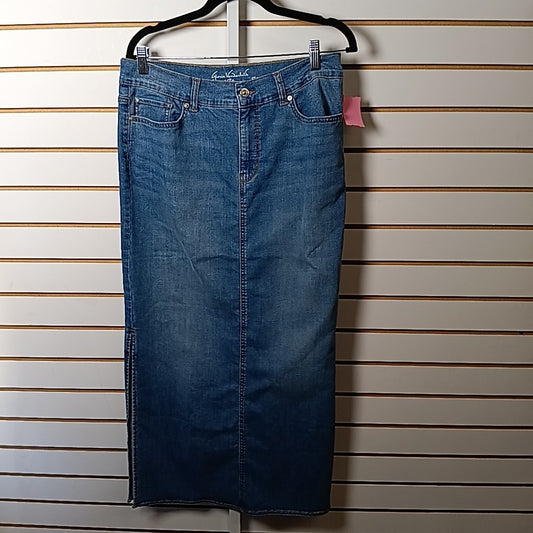 Gloria Vanderbilt Size 8 Skirt