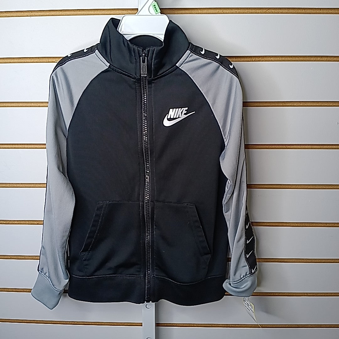 Nike 6 Sweater/Sweatshirt