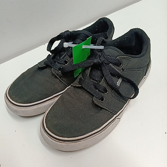 Etnies 3.5Y Tennis Shoes