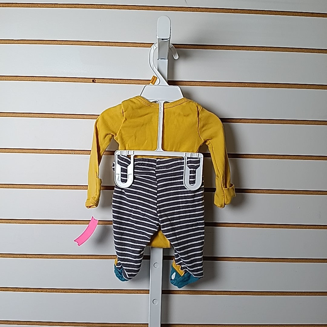 Carter's Newborn Outfit 2pc