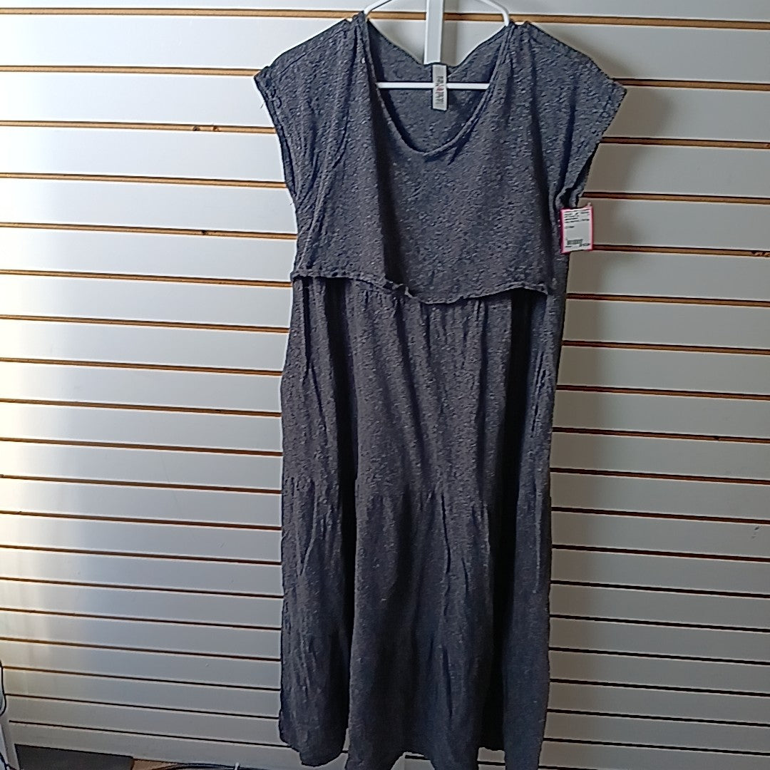 Latched Mama Size L MAT Nursing Top