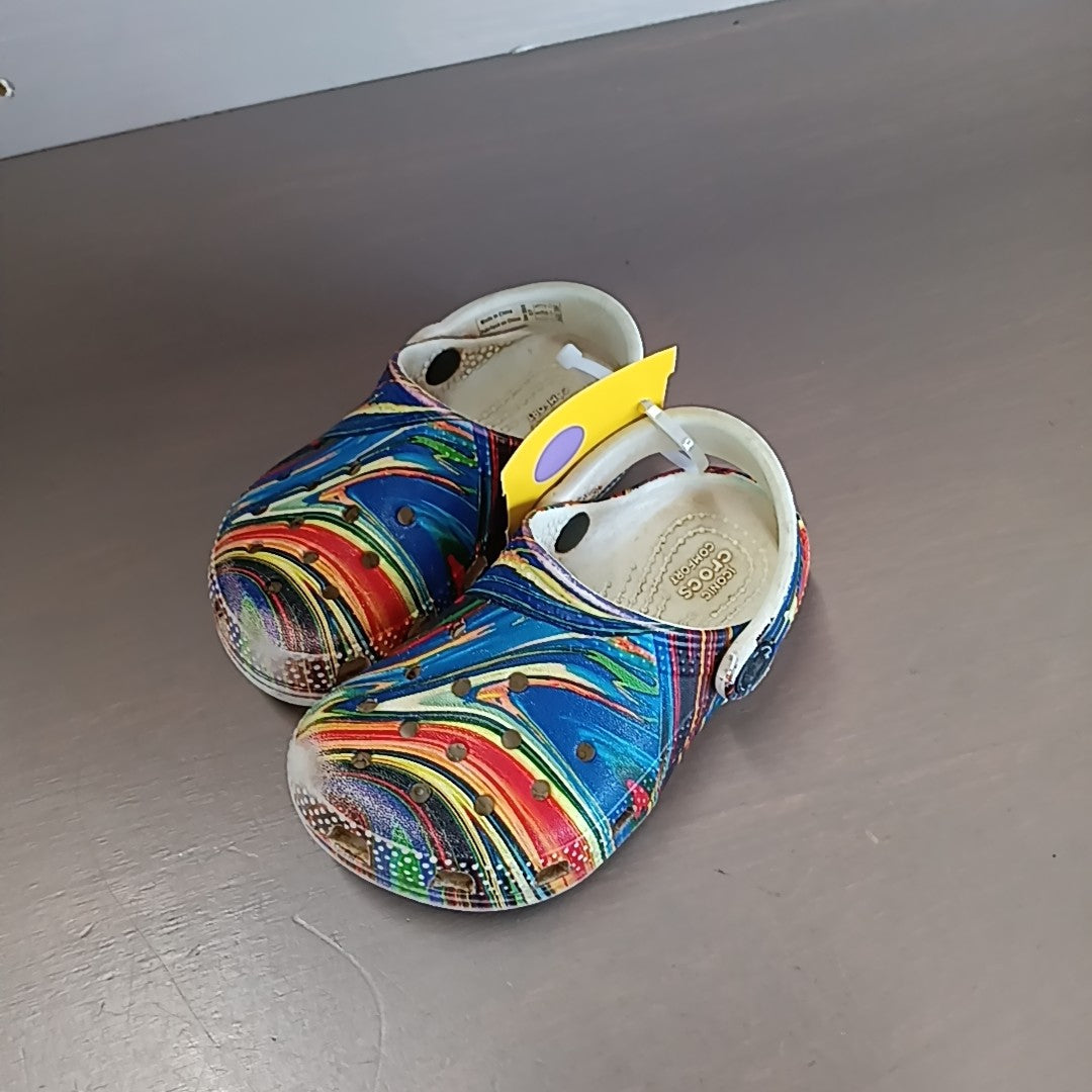 Crocs 7C Sandals