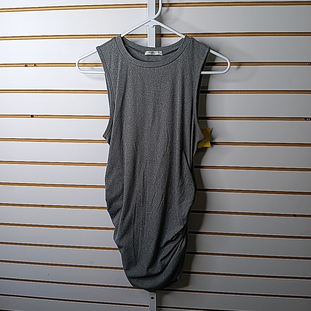Ekouaer Size L MAT Shirt