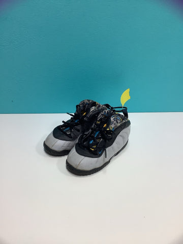 Nike 9C Tennis Shoes
