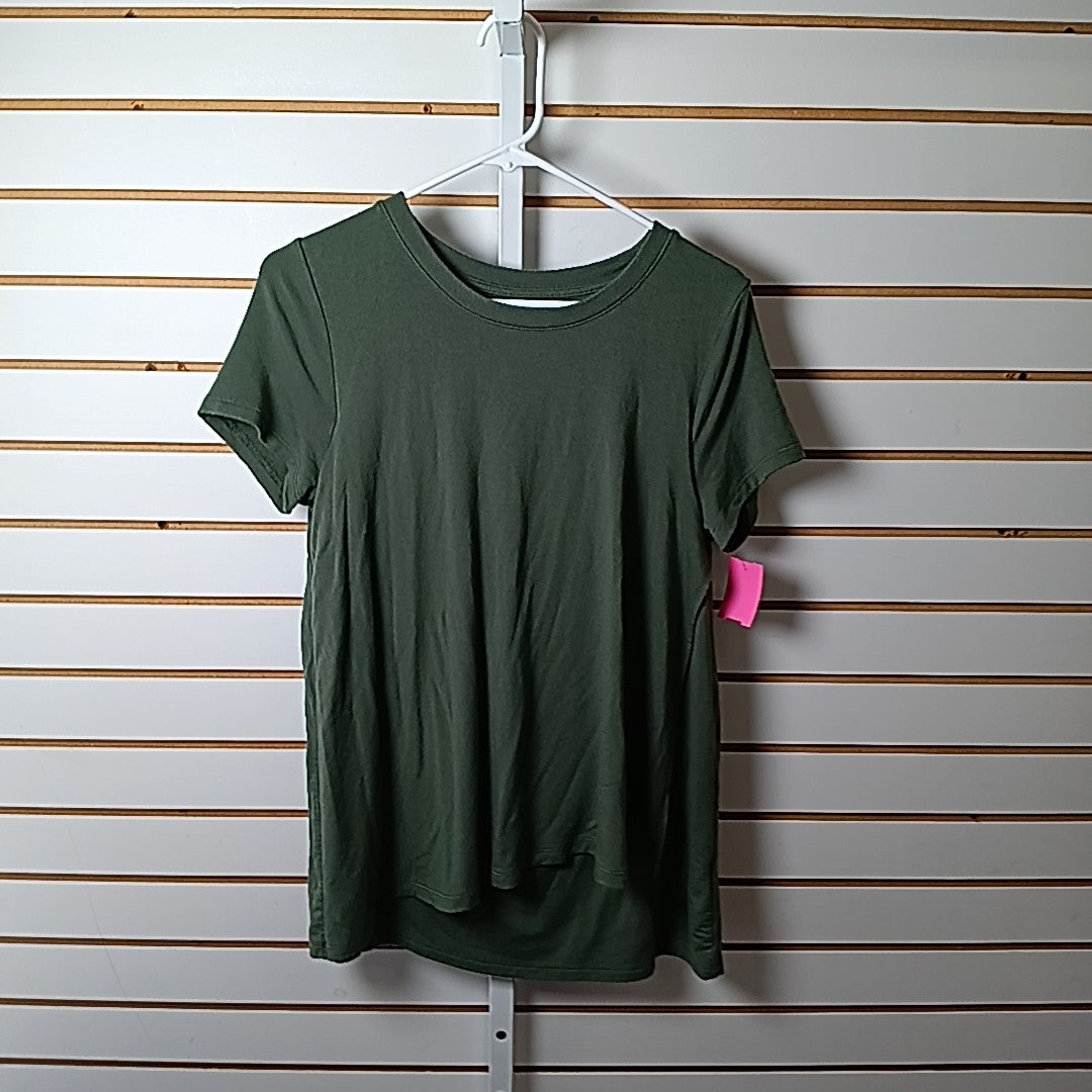 A Pea in a Pod Maternity Size M MAT Nursing Top