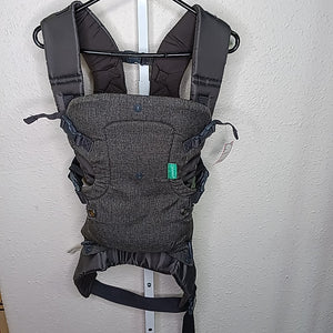 Infantino Carrier