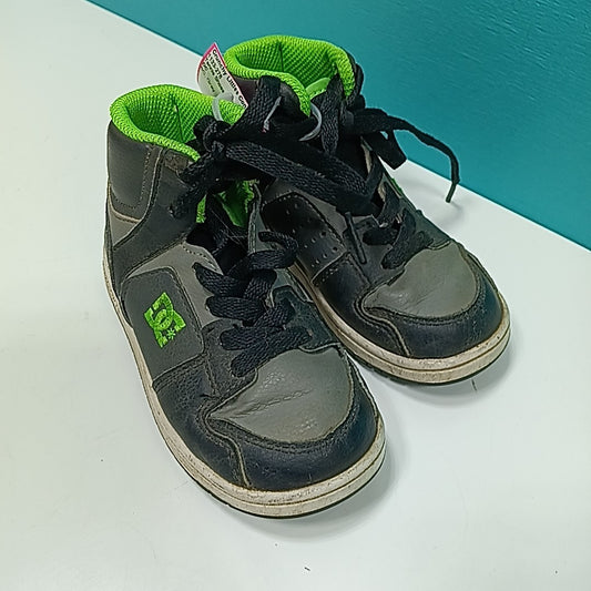 DC 8C Tennis Shoes
