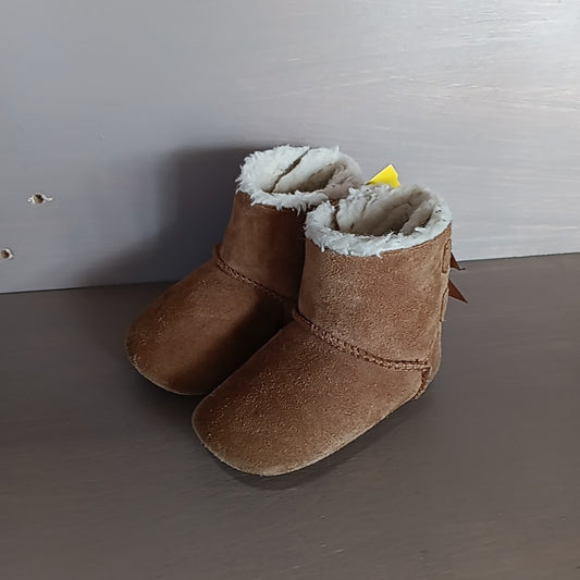 Ugg 4/5 Boots