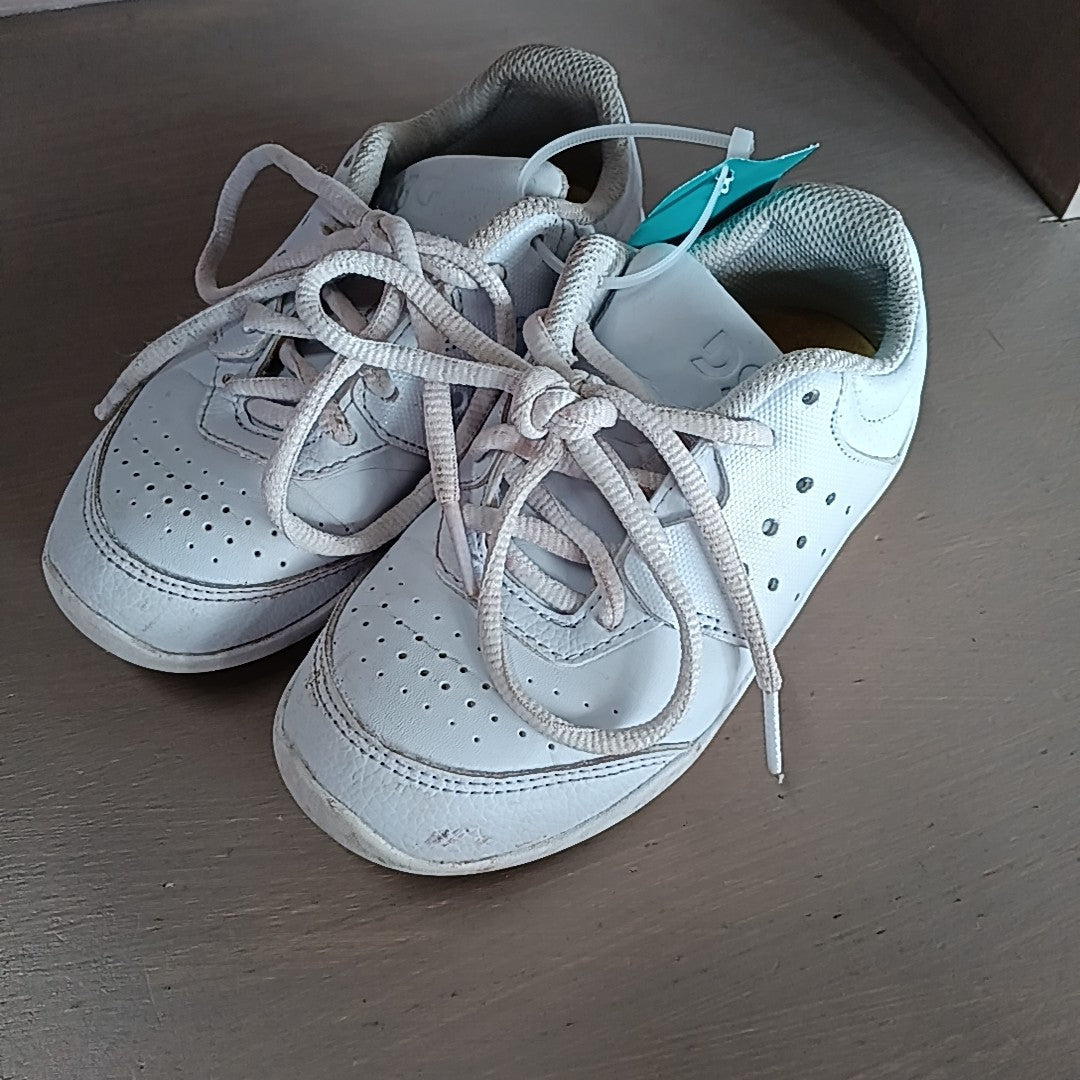 DSG 11C Tennis Shoes
