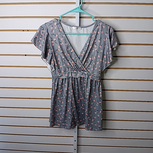 Ekouaer Size S MAT Shirt