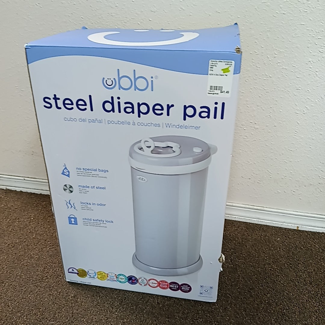 Ubbi Diapering