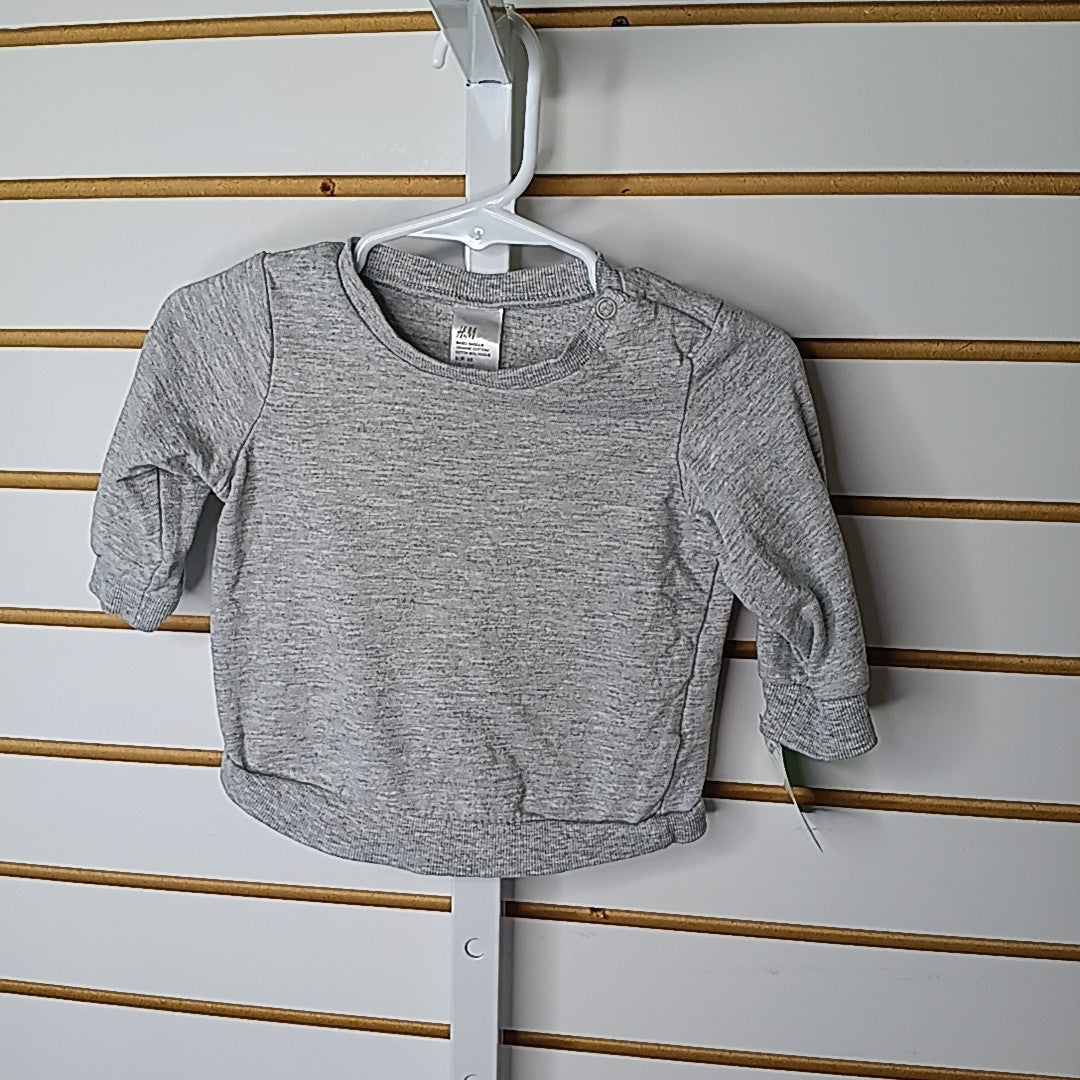 H&M 6 Months Sweater/Sweatshirt