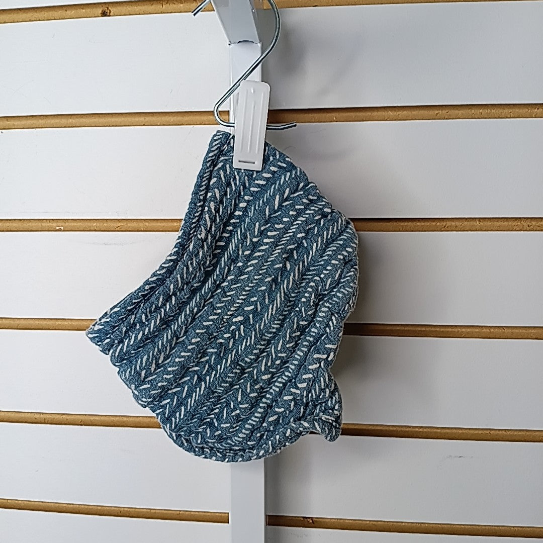 Oliver & Rain Bib