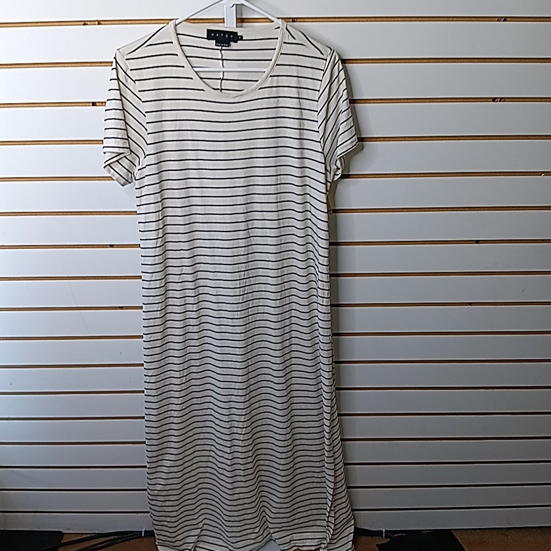 Hatch Size 2 MAT Nursing Top