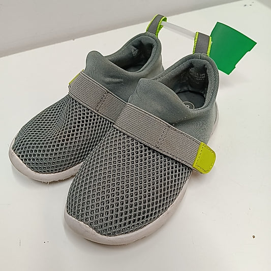Cat & Jack 8C Tennis Shoes