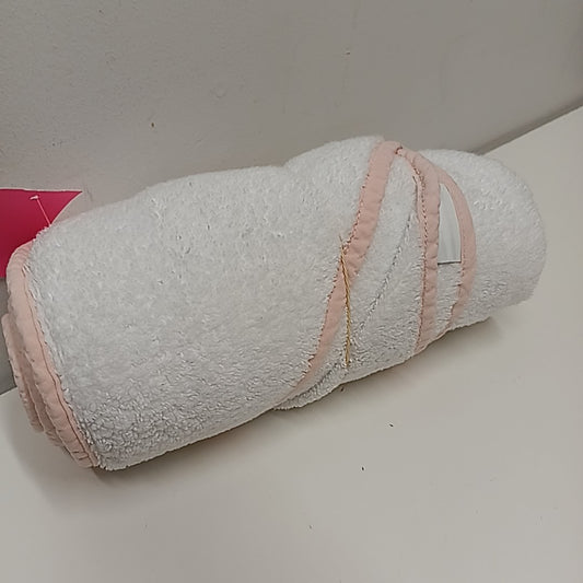 Quince Bath Accessory