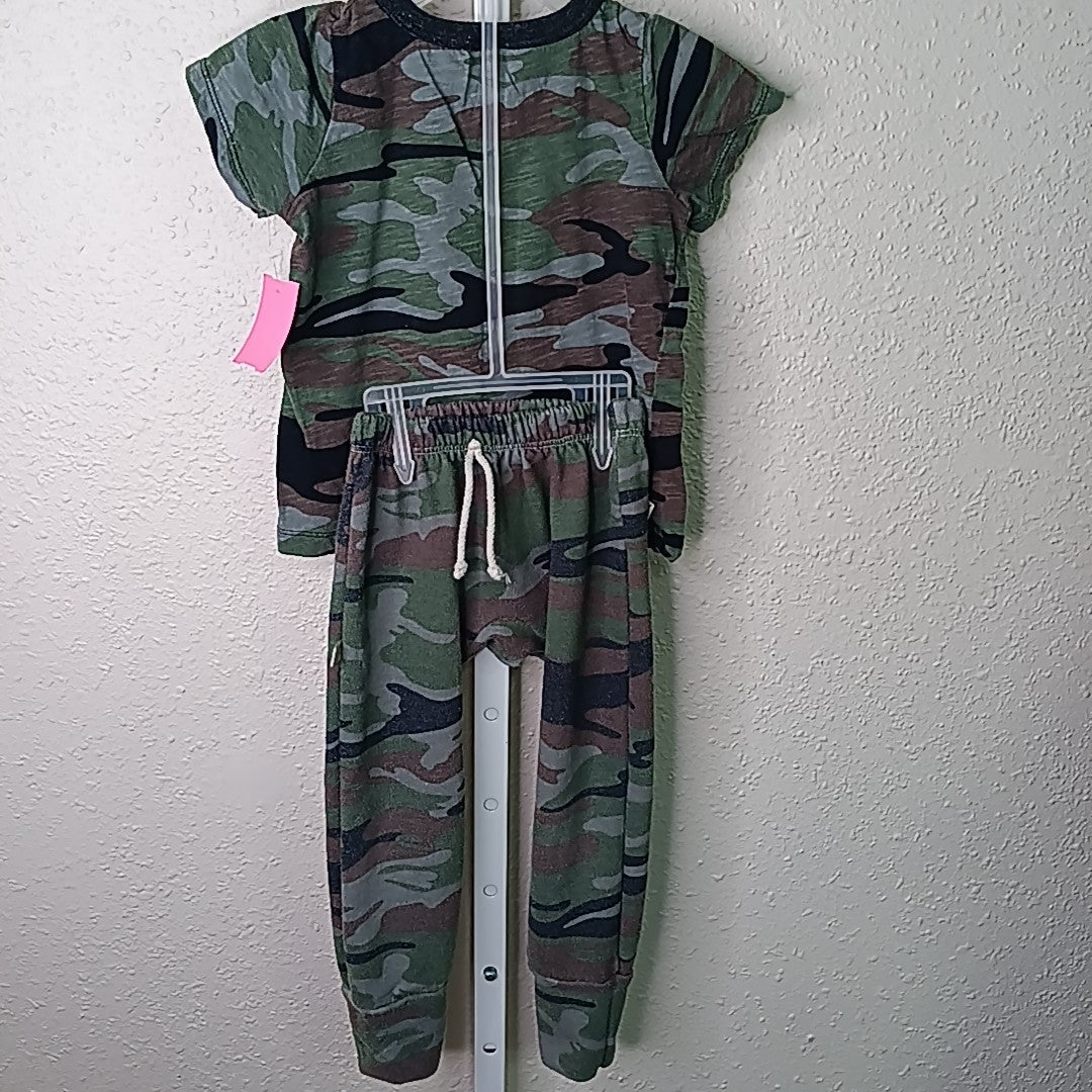 Childhoods 4T Outfit 2pc