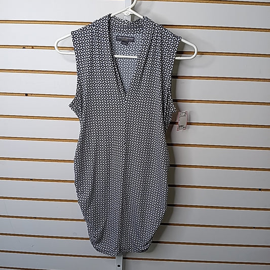 A Pea in a Pod Maternity Size S MAT Shirt