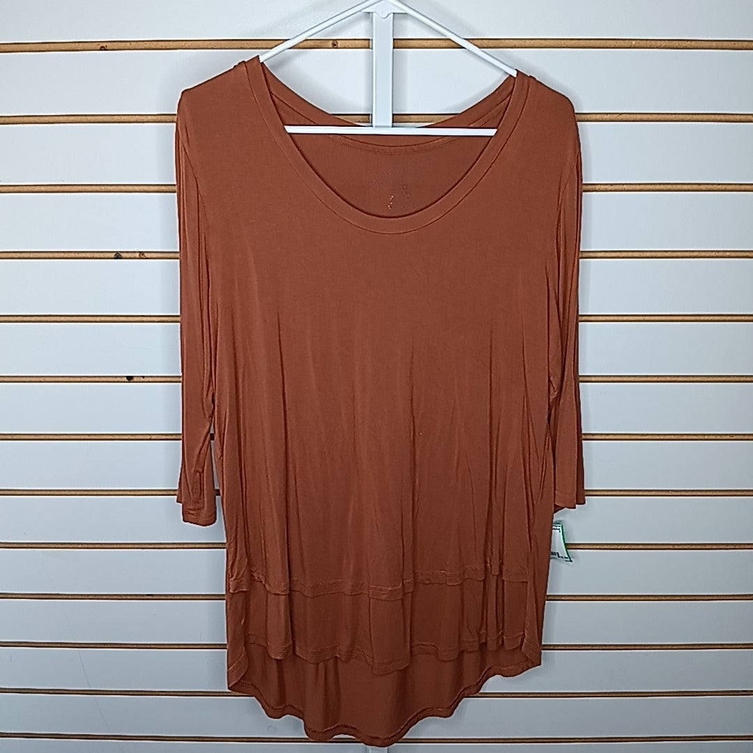 Latched Mama Size M MAT Nursing Top