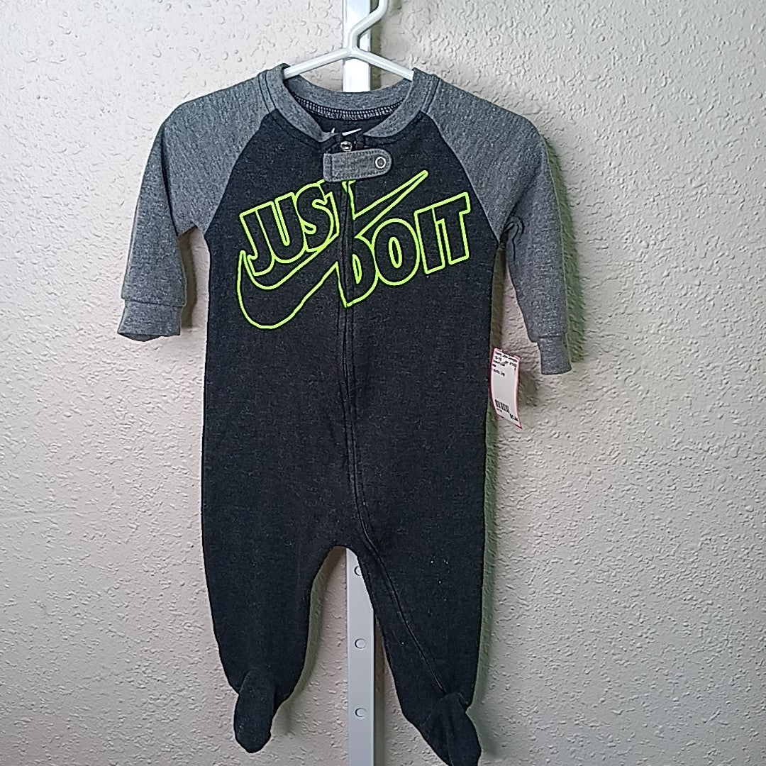 Nike 9 Months Sleeper/Footies