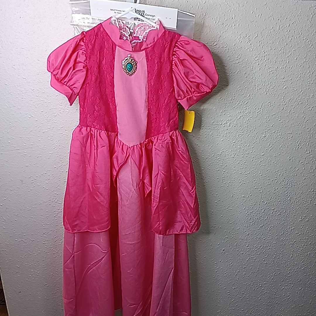 6 Costume