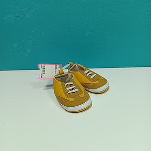 OshKosh 3-6 Months Crib Shoes