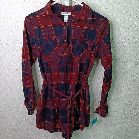 Liz Lange Size S MAT Shirt
