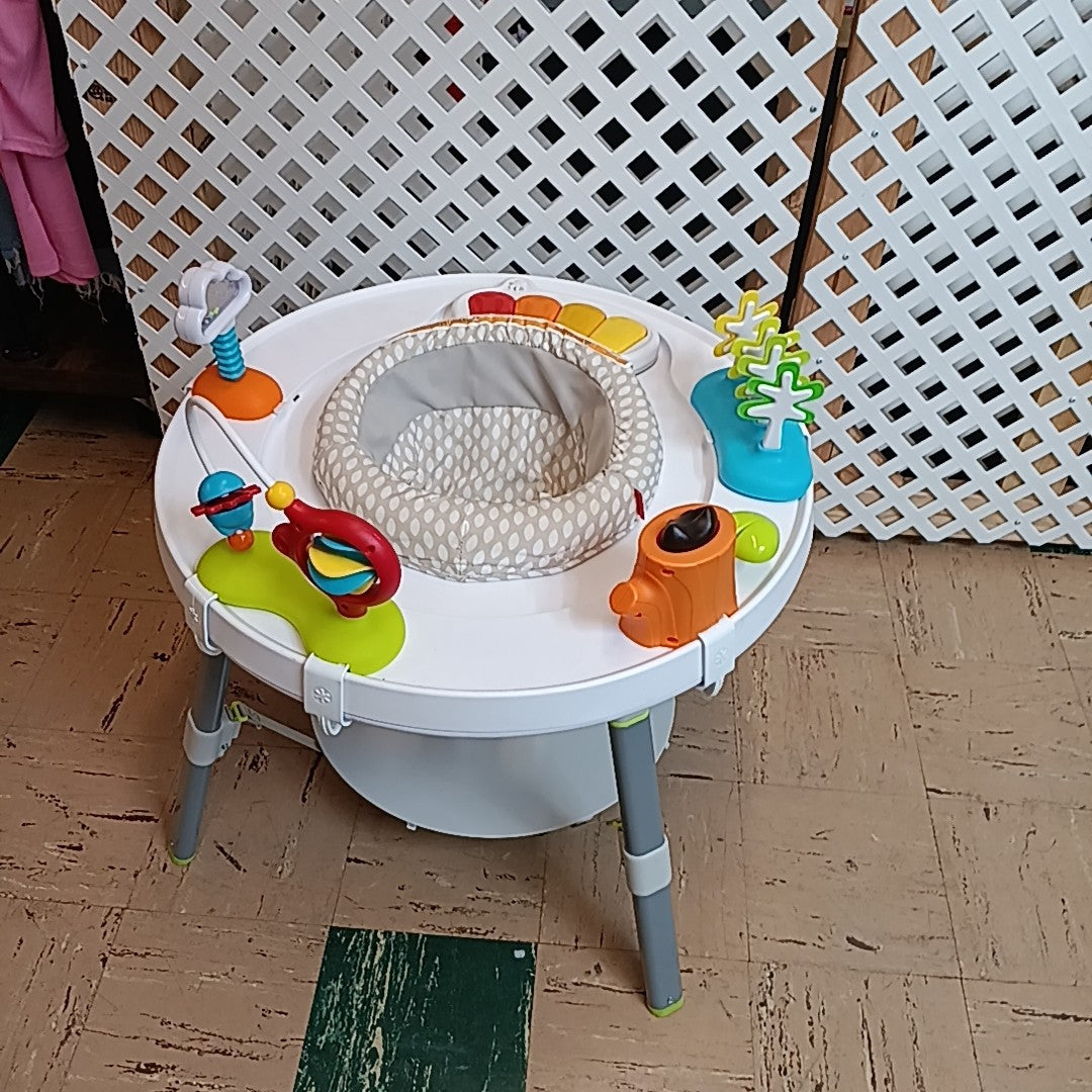 Skip Hop Activity Center