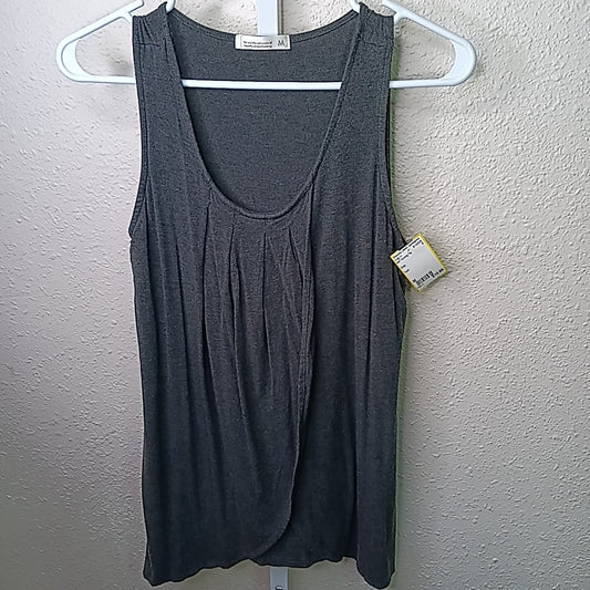Size M MAT Nursing Top