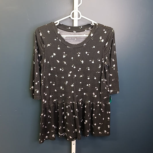 Latched Mama Size M MAT Nursing Top