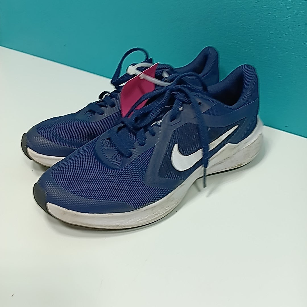 Nike 3.5Y Tennis Shoes