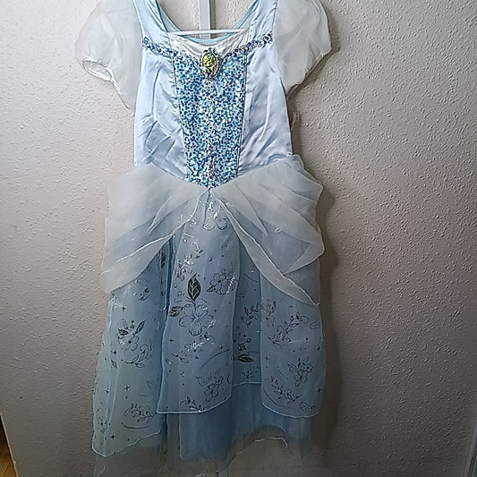 Disney Store 9/10 Costume