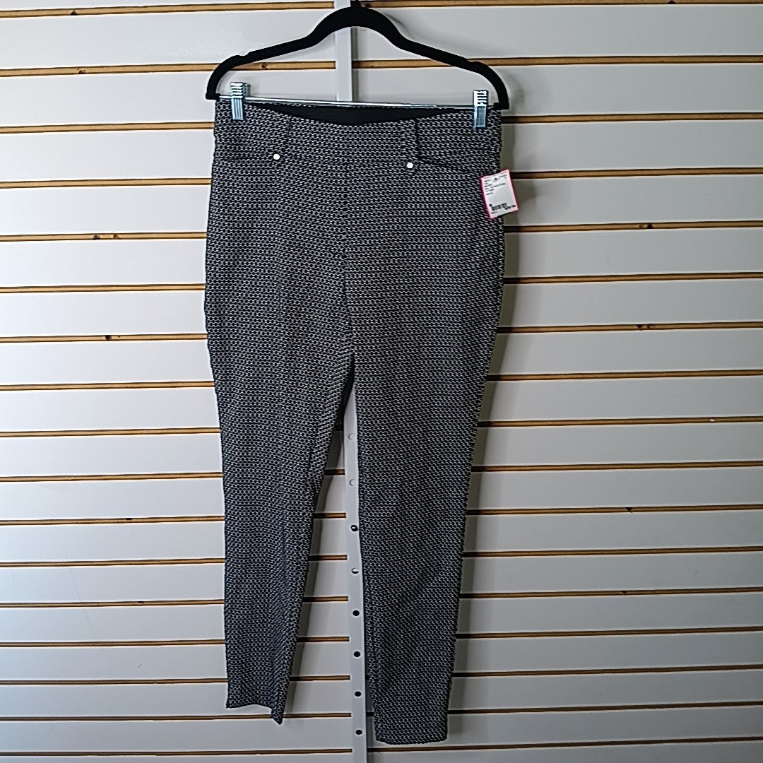 Maurice's Size M Pants