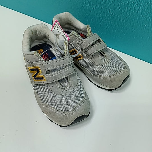 New Balance 7C Tennis Shoes